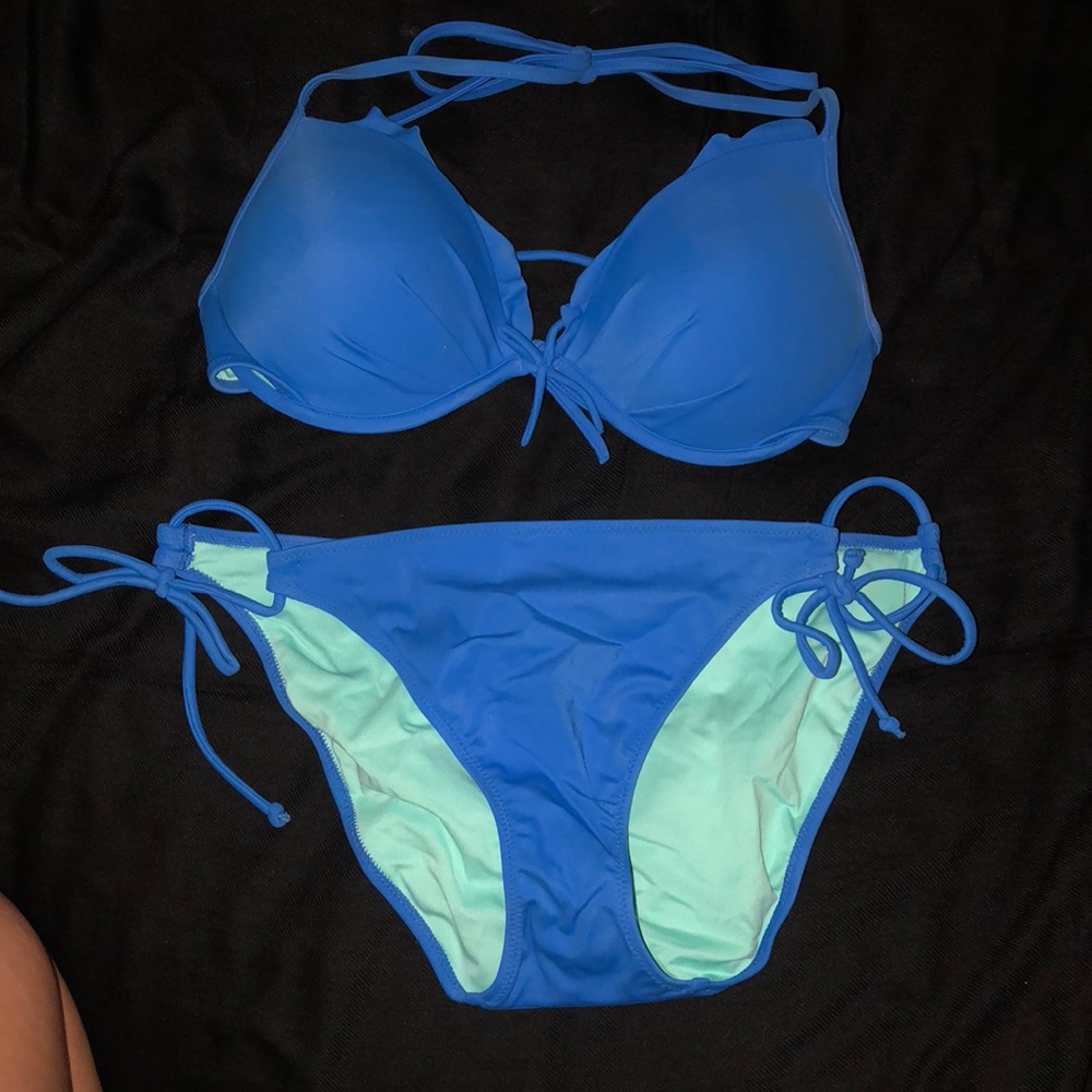 worn twice royal blue matching bikini set
